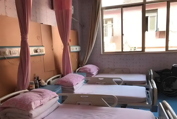 冯骥荐电影南京照相馆：没有抒情只有血的事实
